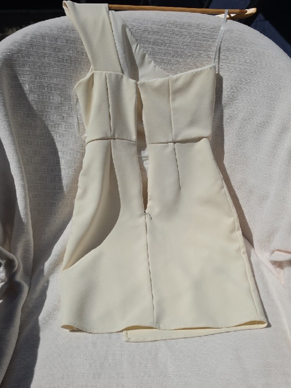 BCBGMaxAzria Aryanna One-Shoulder Dress - Picture 7 of 9